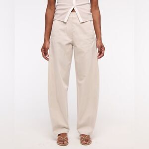 🆕 Abercrombie & Fitch | Mid Rise Barrel Pant | Ash Light Tan Trousers